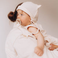 Sonnenhut aus Bio Musselin mit Teddy Ohren - The Baltic Shop