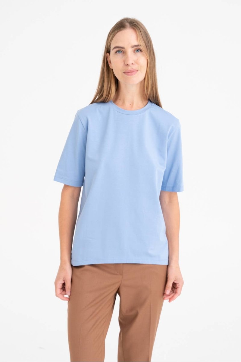 T-Shirt 'HONOLULU' | lockerer Schnitt, Farbe 'Sommerhimmel', Baumwollmischung - The Baltic Shop