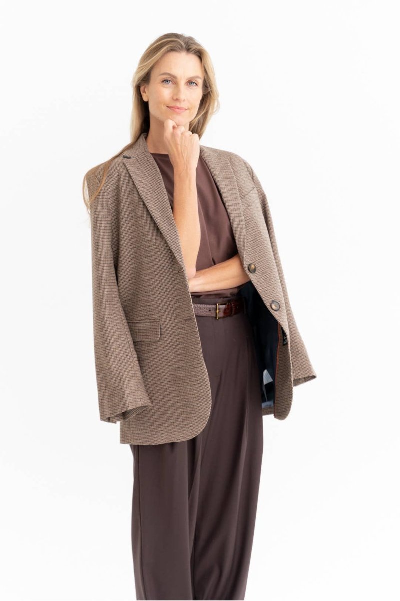 T-Shirt in Schokoladenbraun - The Baltic Shop