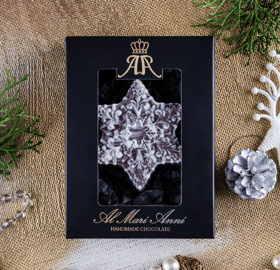 Weihnachtsfigur aus Schokolade, gestricktes Herz - The Baltic Shop