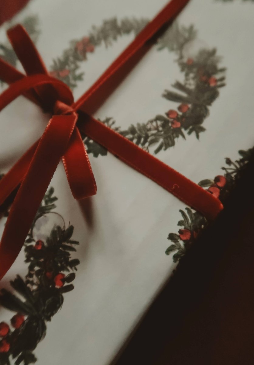 Weihnachtskranz, weißes Geschenkpapier, 3 - teiliges Set - The Baltic Shop