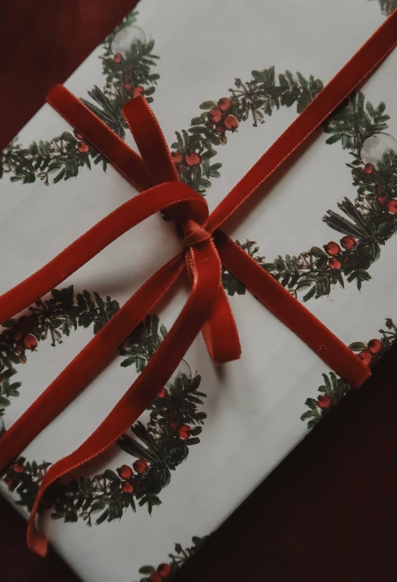 Weihnachtskranz, weißes Geschenkpapier, 3 - teiliges Set - The Baltic Shop