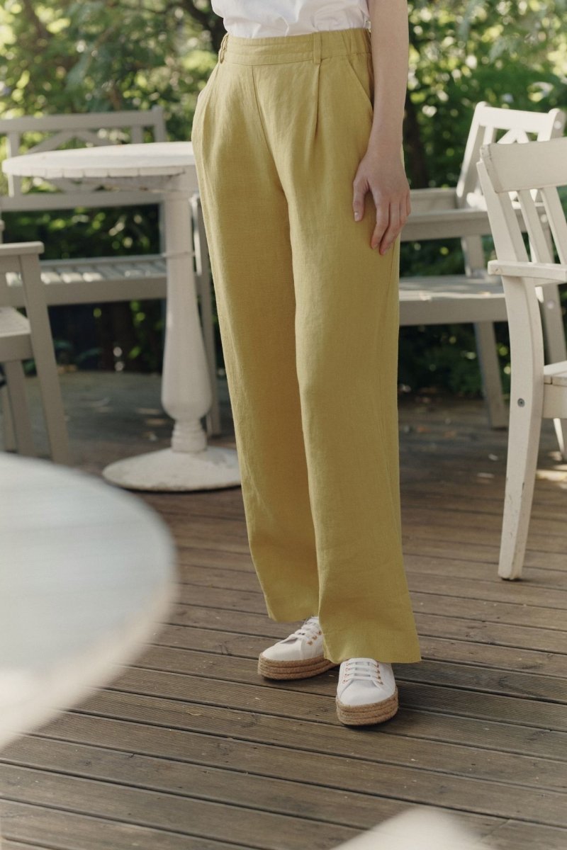 Willow Hose aus Leinen in Curry - The Baltic Shop
