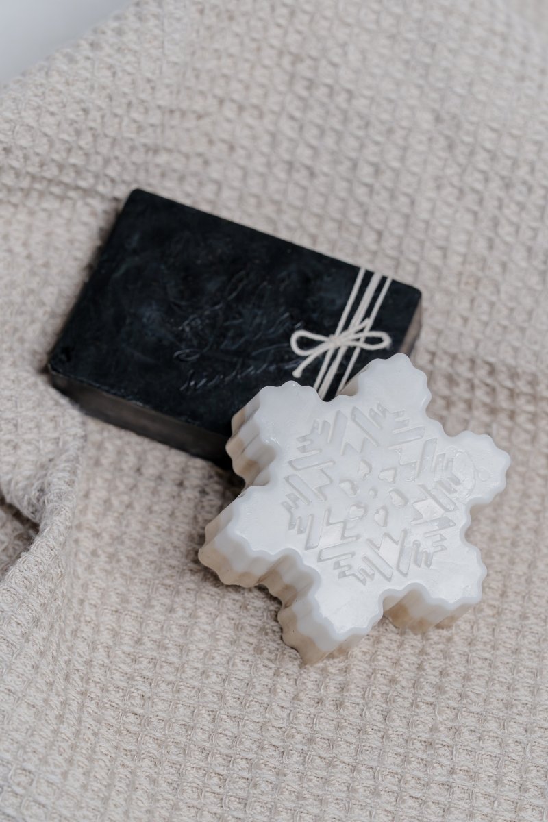 Ziegenmilchseife mit Spirulina Pulver und ätherischen Ölen von Ylang Ylang und Bergamote - The Baltic Shop