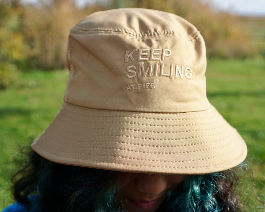 Sommerlicher Eimerhut "Keep Smiling" - The Baltic Shop