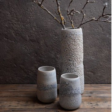 Vase aus Steinzeug - The Baltic Shop